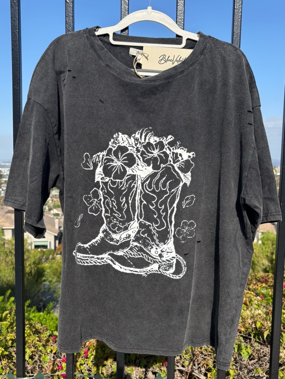 NWT! Blue Velvet Distressed Charcoal Cowboy Boots Flowers Tee ~ S